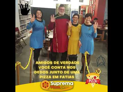 Amigos de verdade você conta nos dedos junto de uma pizza em fatias 🍕🖖